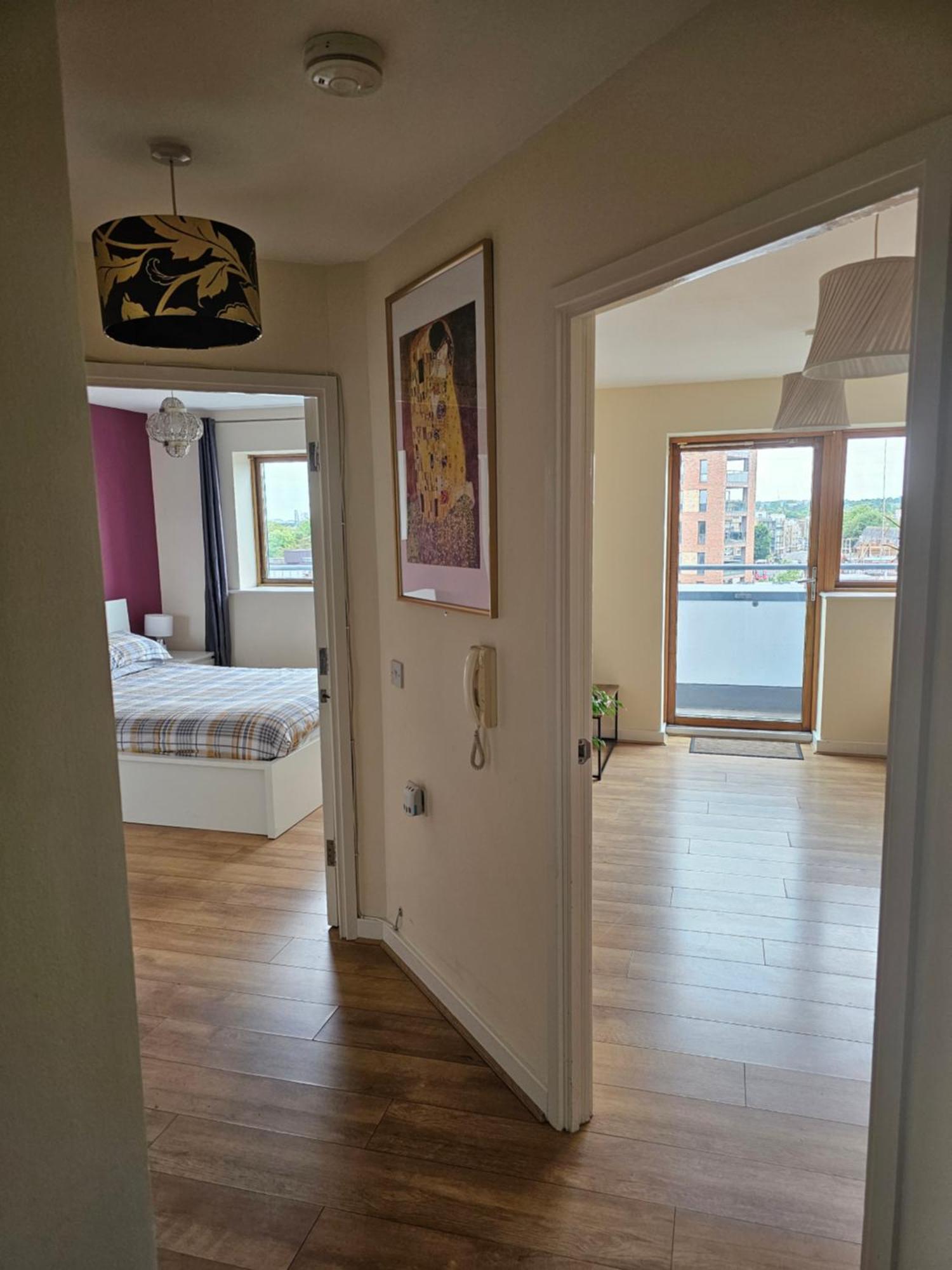 One Bedroom With Great City Views Лондон Экстерьер фото